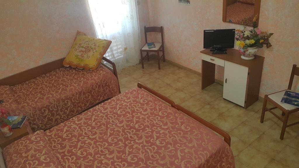 Hotel Menta E Rosmarino Monte SantʼAngelo Pokoj fotografie